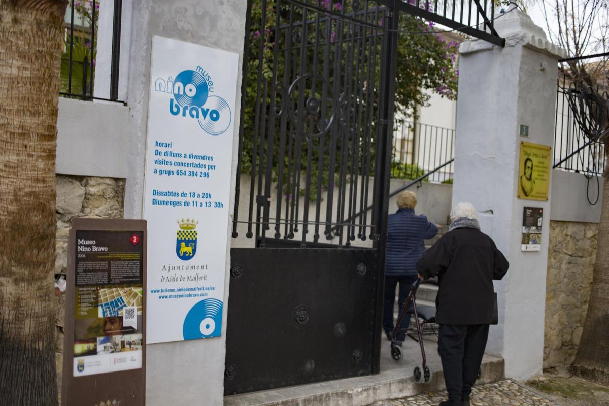 Entrada al museo de Nino Bravo en Aielo de Malferit, en una imagen de archivo.