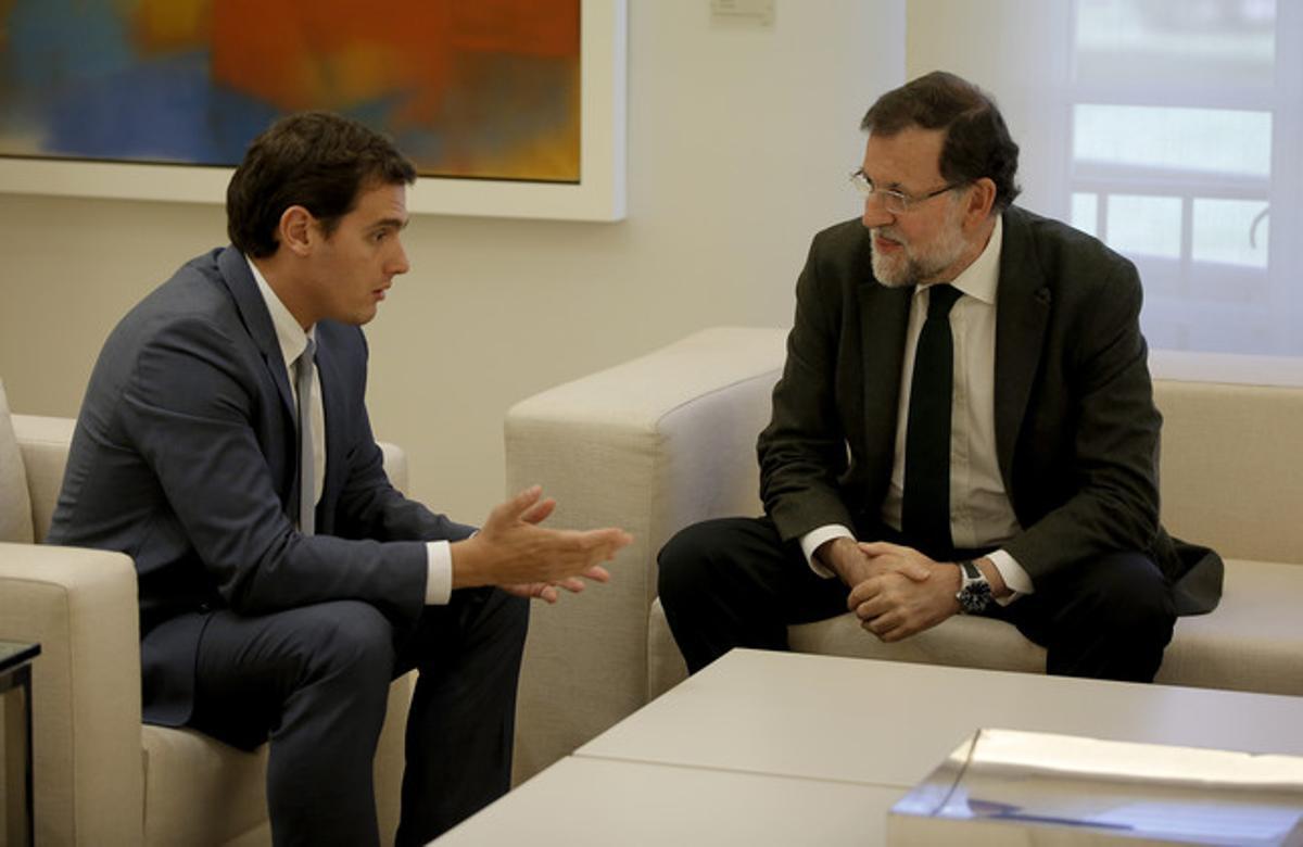 Mariano Rajoy i Albert Rivera, durant la reunió que han mantingut aquest divendres a la Moncloa.