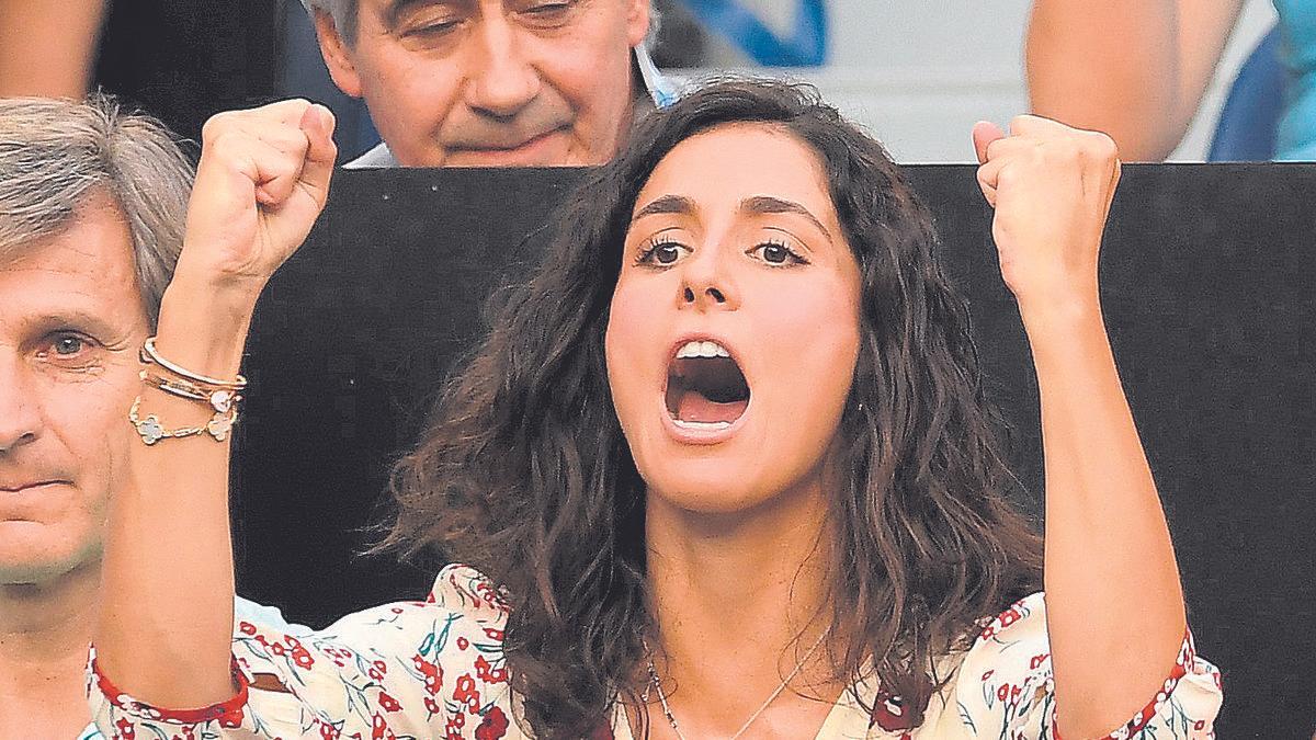 Mery Perelló, animando a Rafa Nadal en un encuentro.