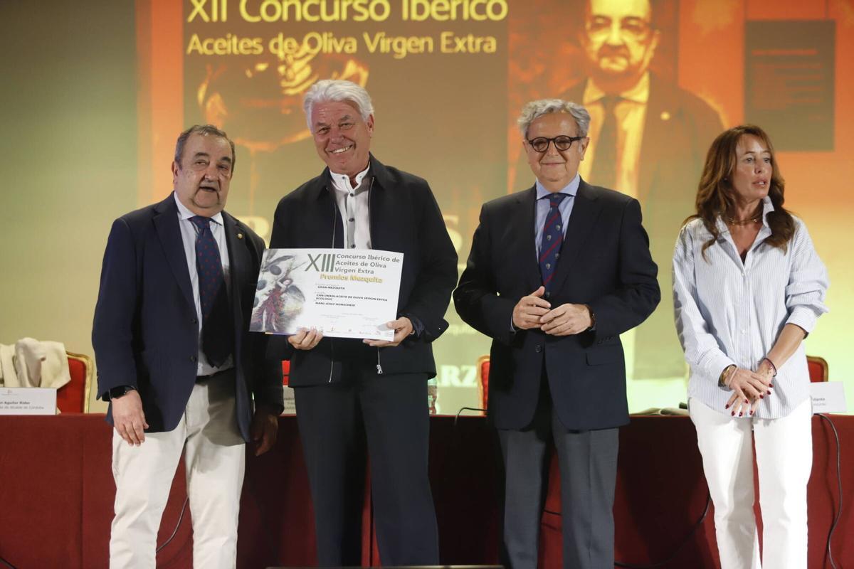 Dos aceites de la Subbética se alzan en el Concurso Ibérico de los Premios Mezquita