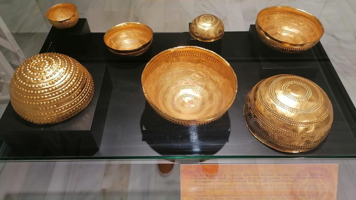 Las réplicas del Tesoro de Villena que el Museo Arqueológico Nacional creó en 1981.