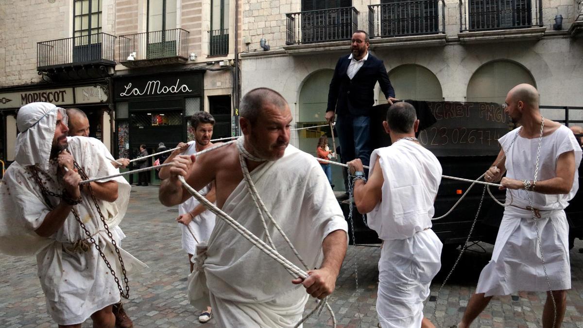 Policía Municipal de Girona, en una acción de protesta contra el decreto que les obliga a hacer horas extra