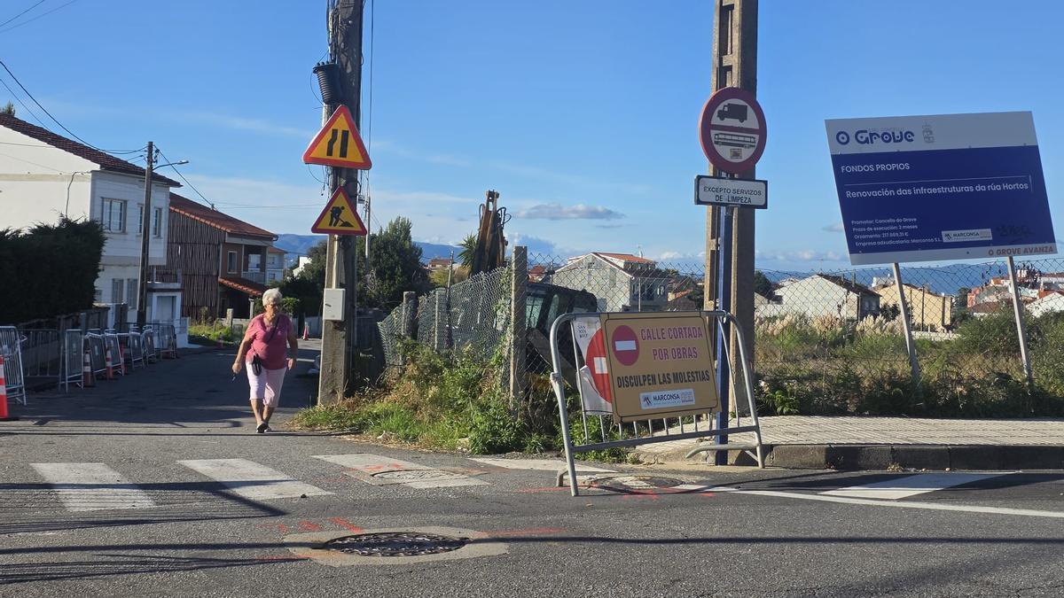 O Grove empieza a reformar la calle Hortos y Pereiros pasa a ser de un sentido único