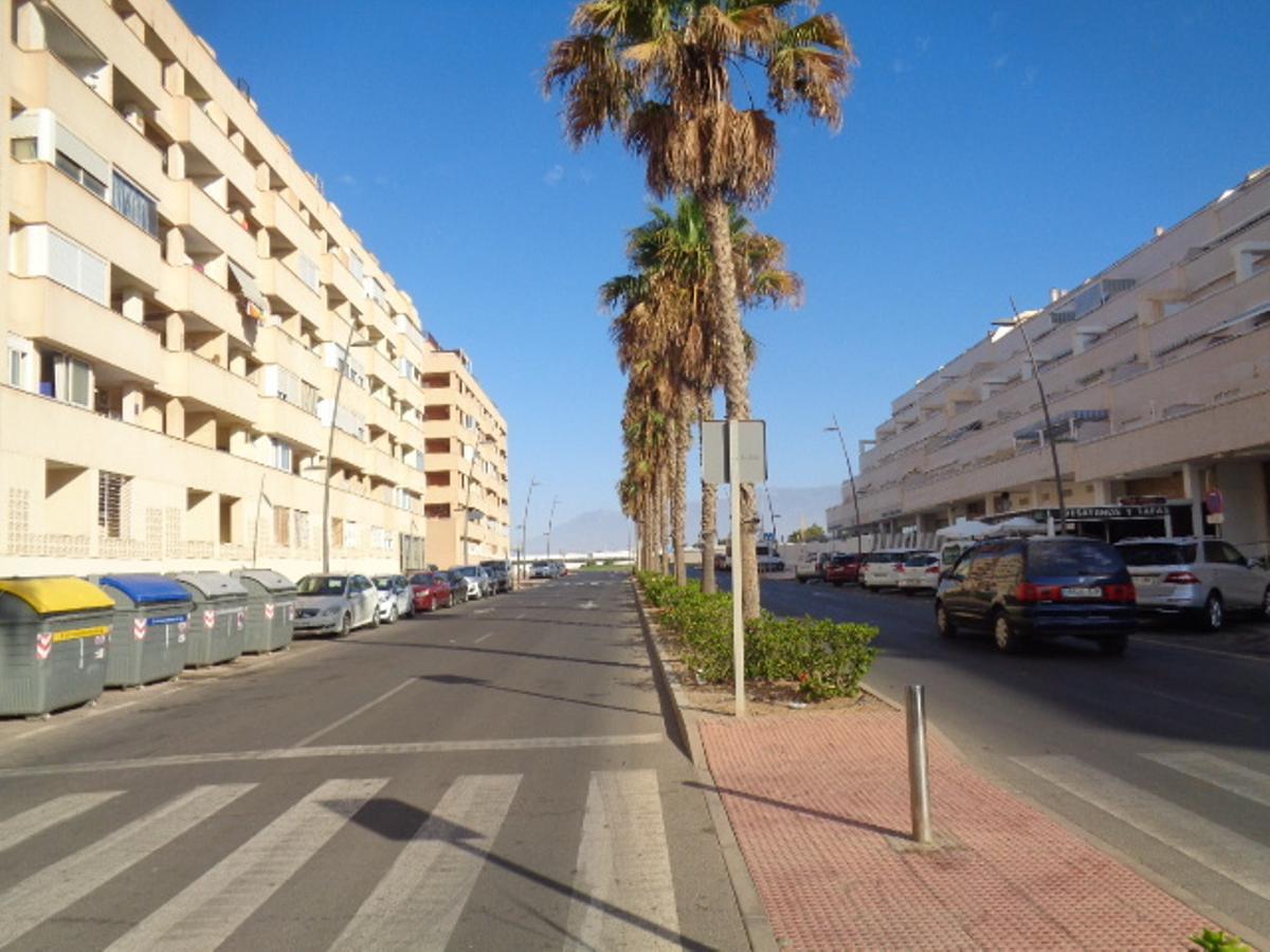 Viviendas a subasta de Aifos en Roquetas de Mar.