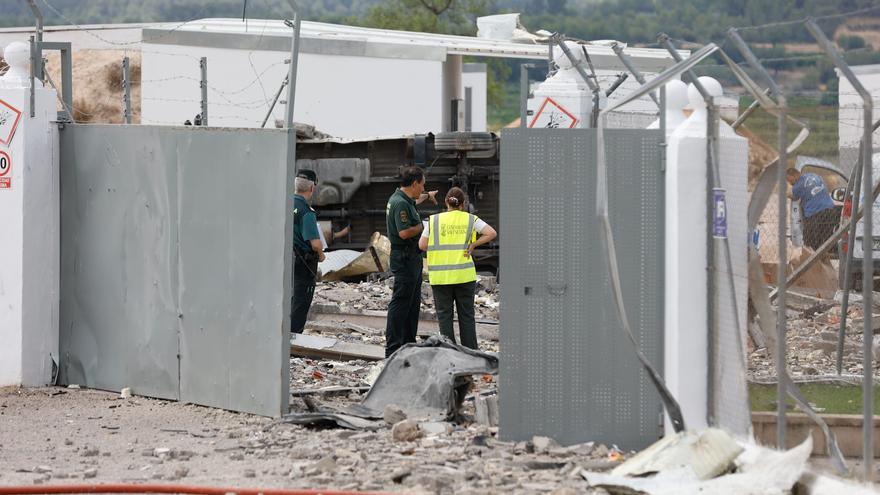 Así ha quedado la zona tras la explosión en la pirotecnia Mediterráneo