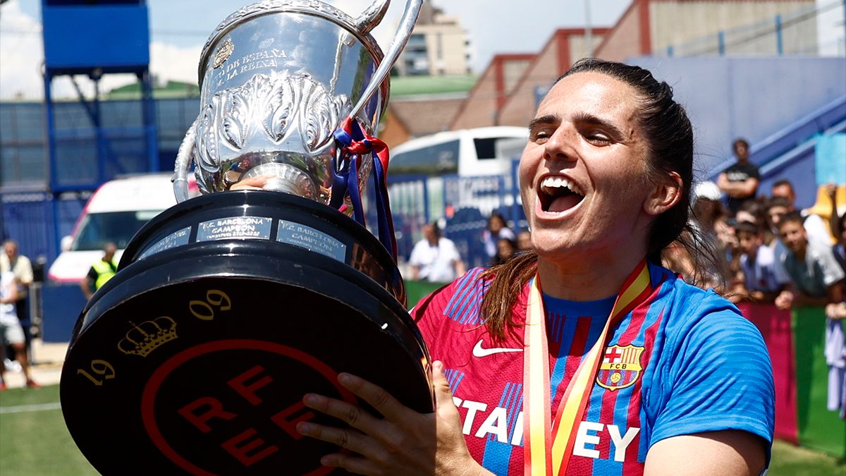 Andrea Pereira celebrando la Copa de la Reina