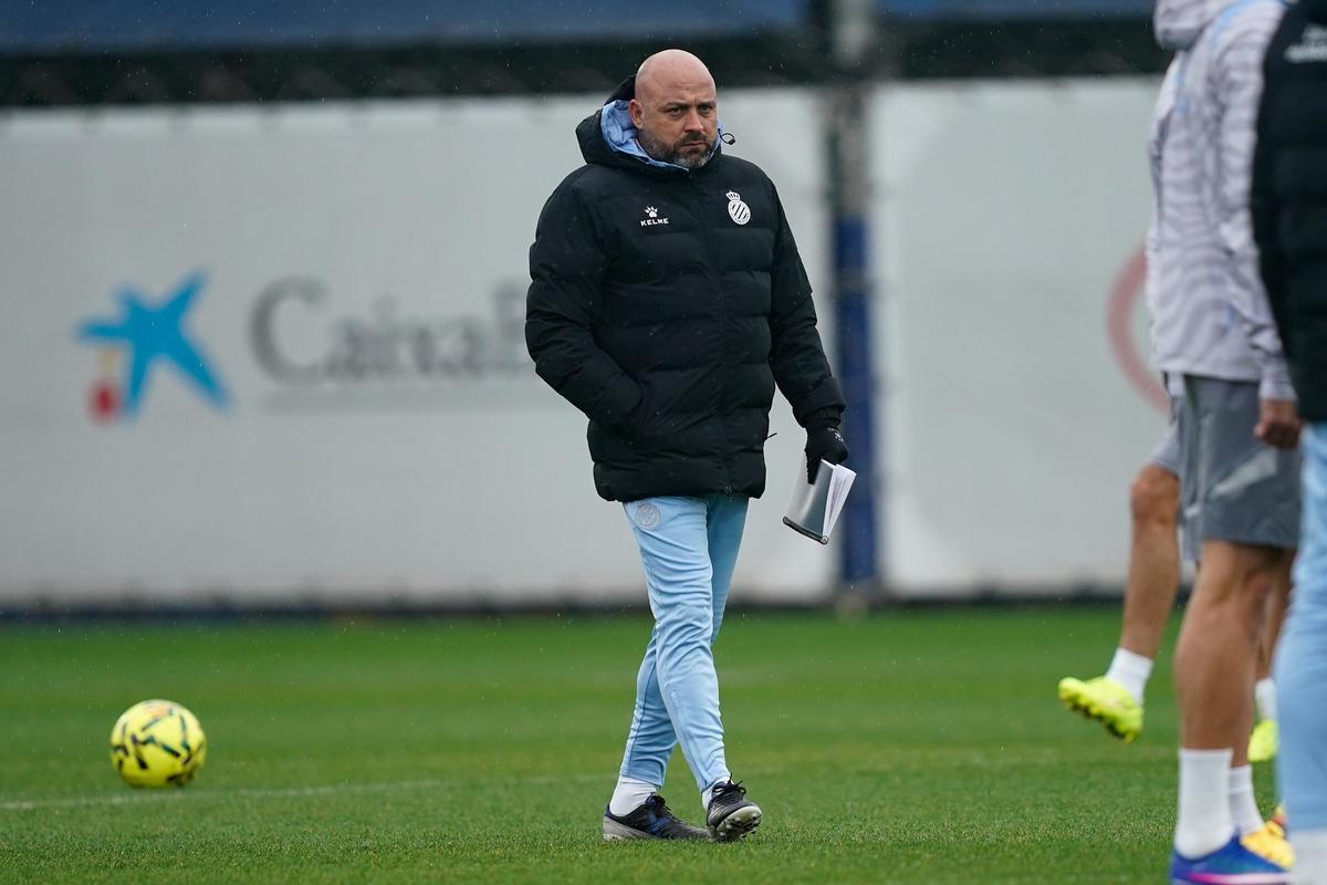 Manolo González, en un entrenamiento de esta semana.
