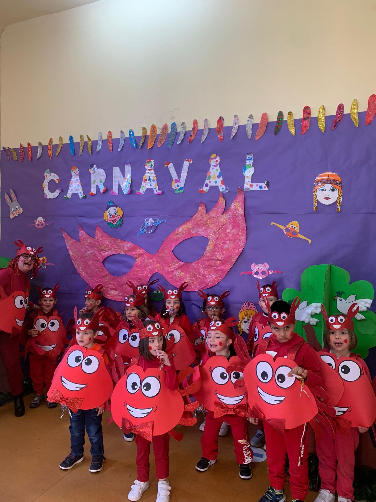 El fondo marino, protagonista del carnaval del colegio Maliayo