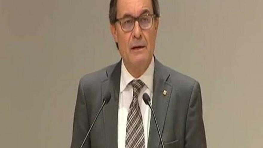 Artur Mas “atónito&quot; con las dificultades internas tras el 9N