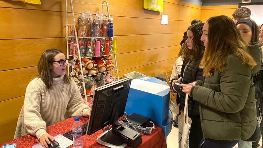 La Botiga del Carnaval de Solsona obre les portes pels associats