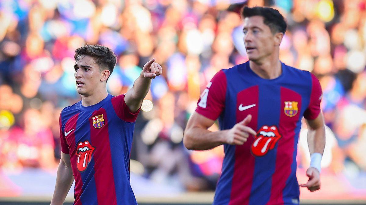 Gavi manda sobre el terreno de juego