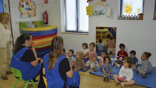 Niños que comenzaron en la escuela infantil de O Tombo.