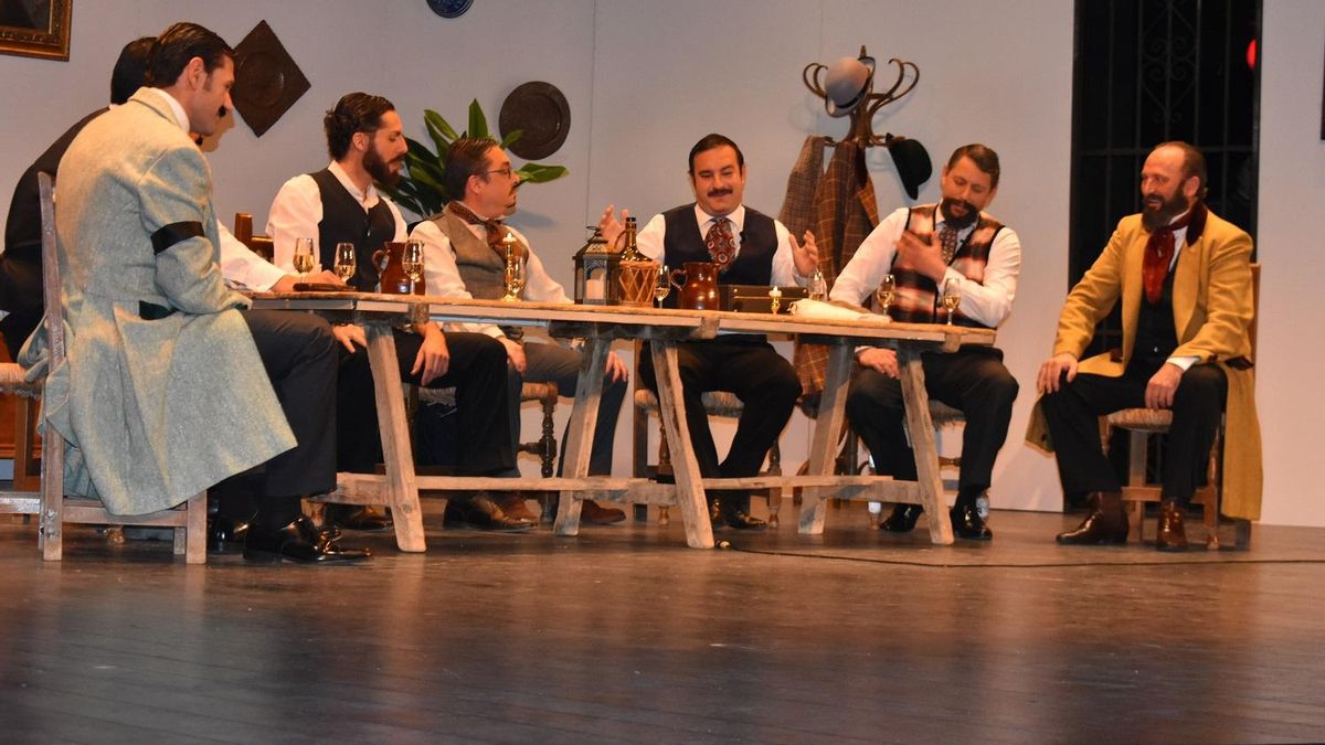 Representación del montaje teatral sobre la unión de 'Pajizos y Coloraos', en Puente Genil