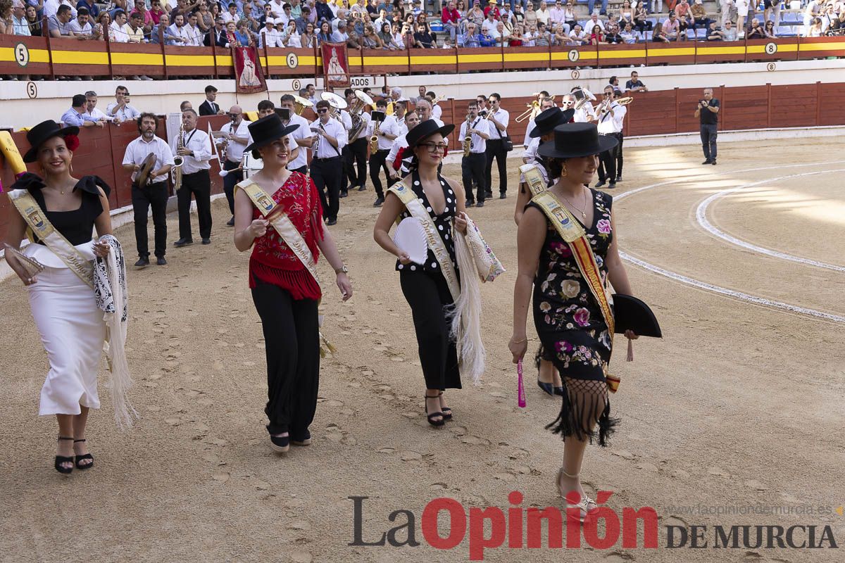 Tarde histórica en Abarán con la alternativa de José María Trigueros y el indulto de Tomás Rufo, junto a Castella salieron a hombros