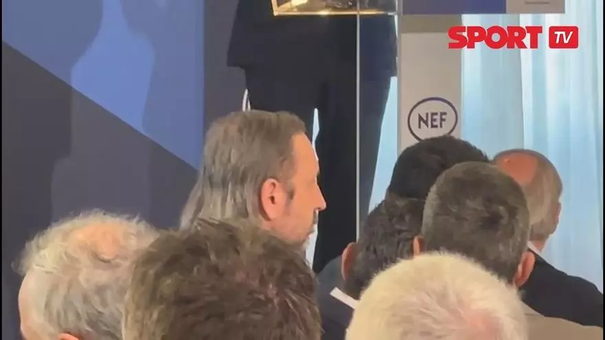 Un directivo de Laporta, Mikel Camps, en el acto de Víctor Font.