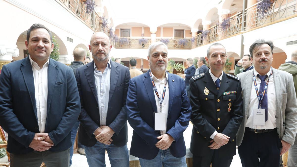 Por la izquierda, Raúl Gómez, Ramón Cossio, Pablo Rojo, Fermín Treceño y José Luis González Sanavia.