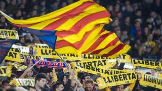 Entidades y peñas del Barça impulsan una iniciativa para teñir de amarillo la final de Copa