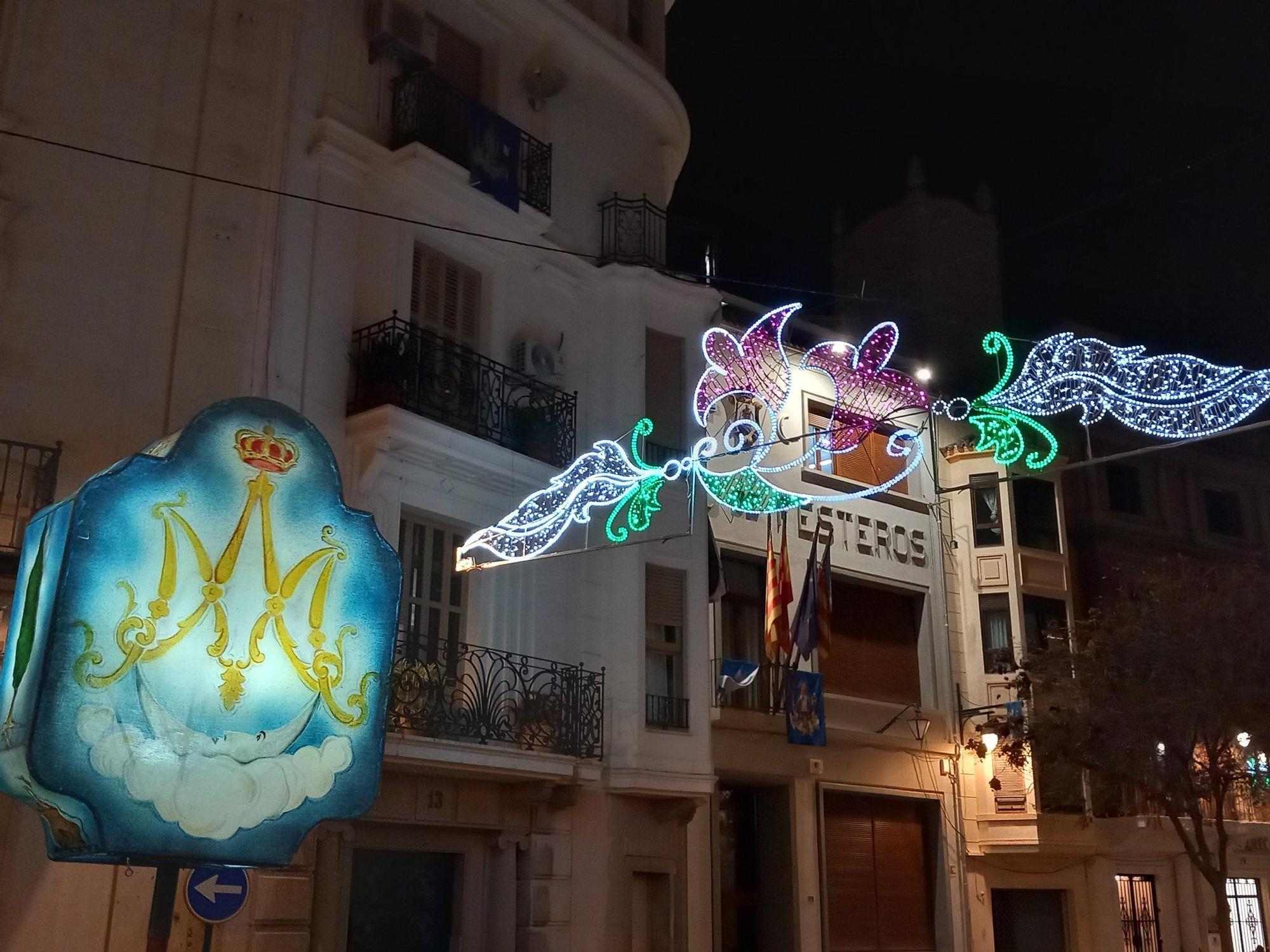 Ontinyent se vuelca con las fiestas de la Puríssima