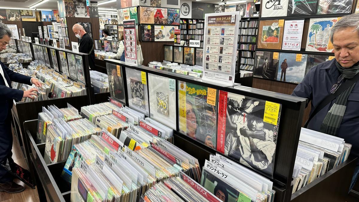 Tienda de discos en Tokio.