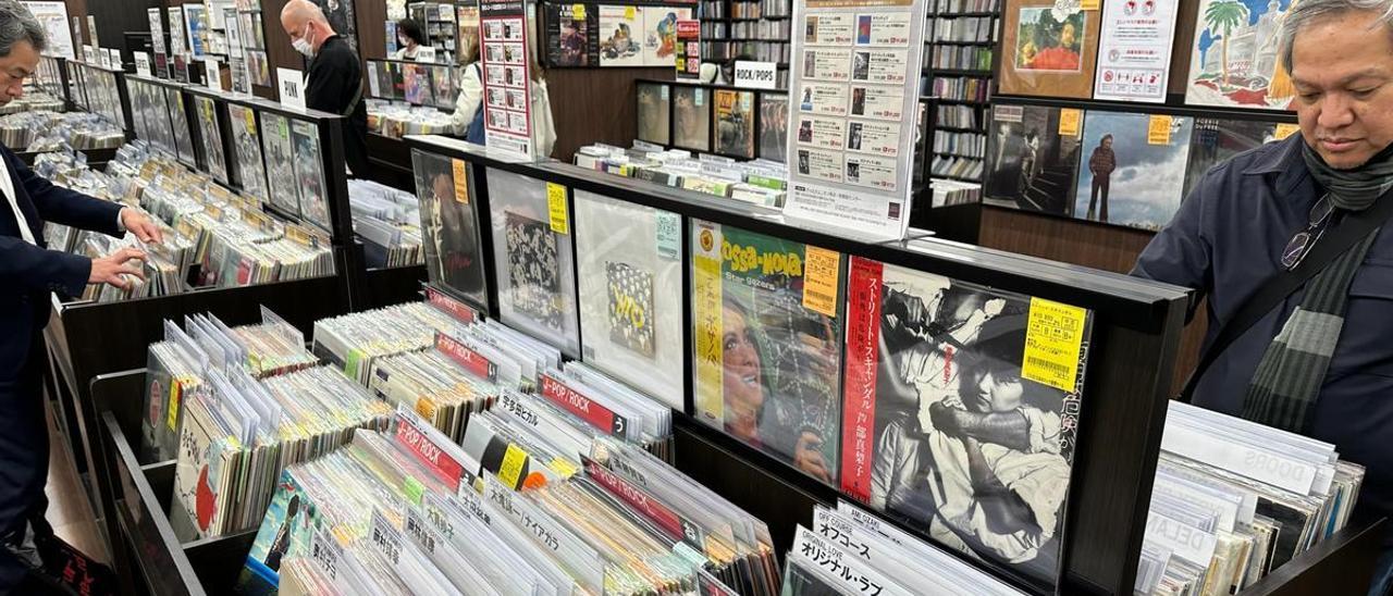 Tienda de discos en Tokio.