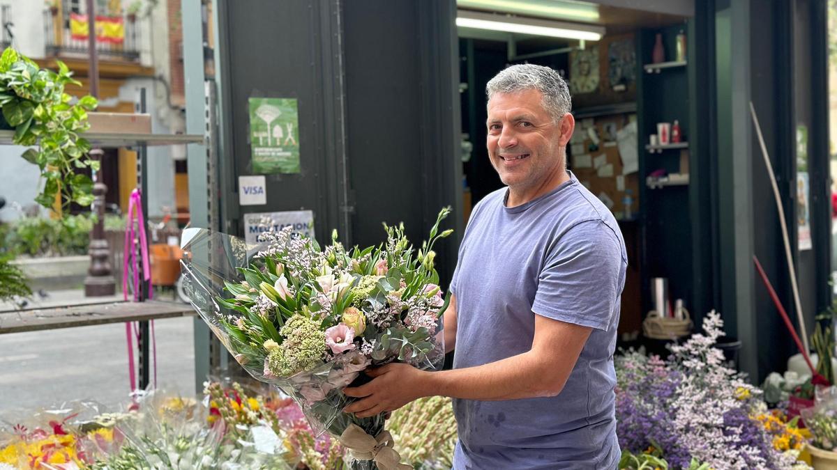 Francisco Gómez, propietario de la Floristería Alfalfa.