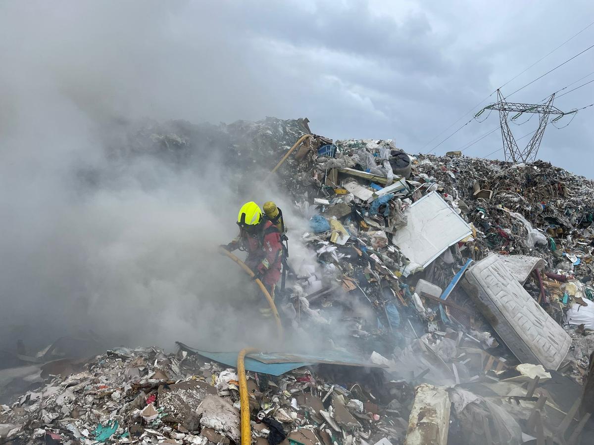 Bomberos de Córdoba actuando en la zona.