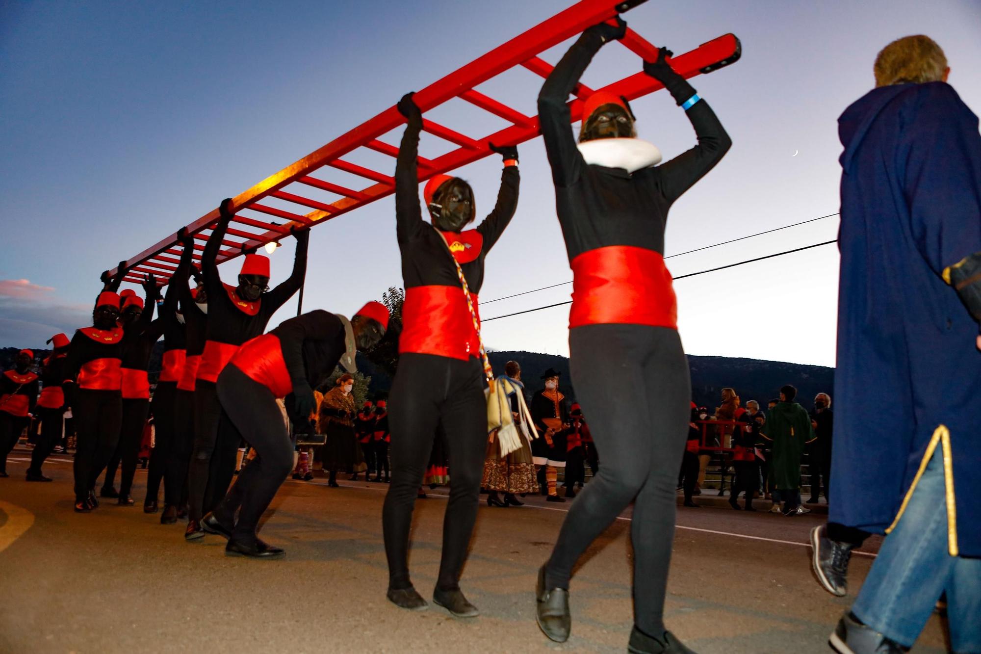 Sin abrazos  a los Reyes magos de Alcoy