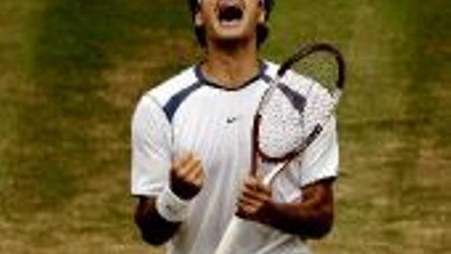 Federer se hace aún más grande con su tercertítulo en Londres