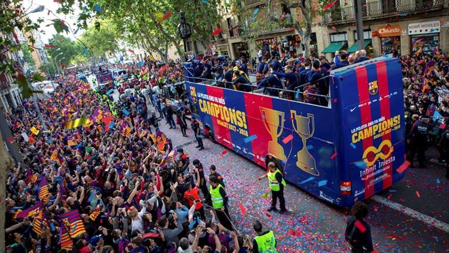 El Barça se da un baño de masas