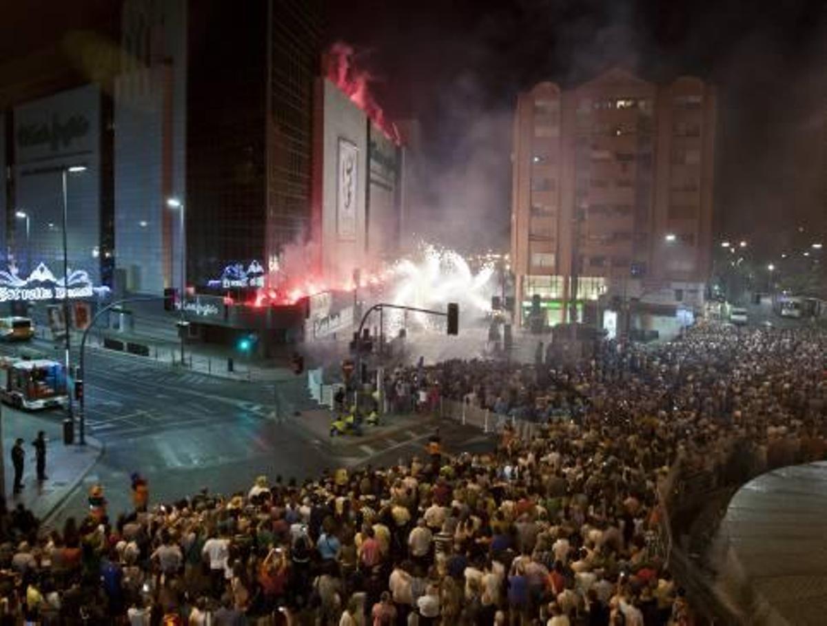 La Arribada del Foc ilumina la noche de la Plantà