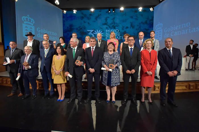 Acto institucional del Día de Canarias. Entrega ...