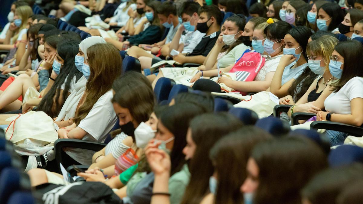 Asistentes a la jornada celebrada en el Paraninfo de la UA