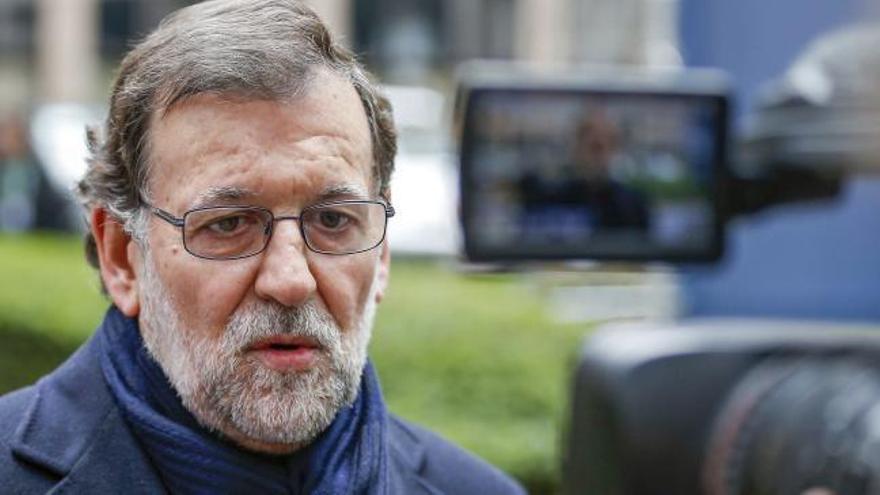 Rajoy: "Hay que darle un poquito más de nivel a la política"