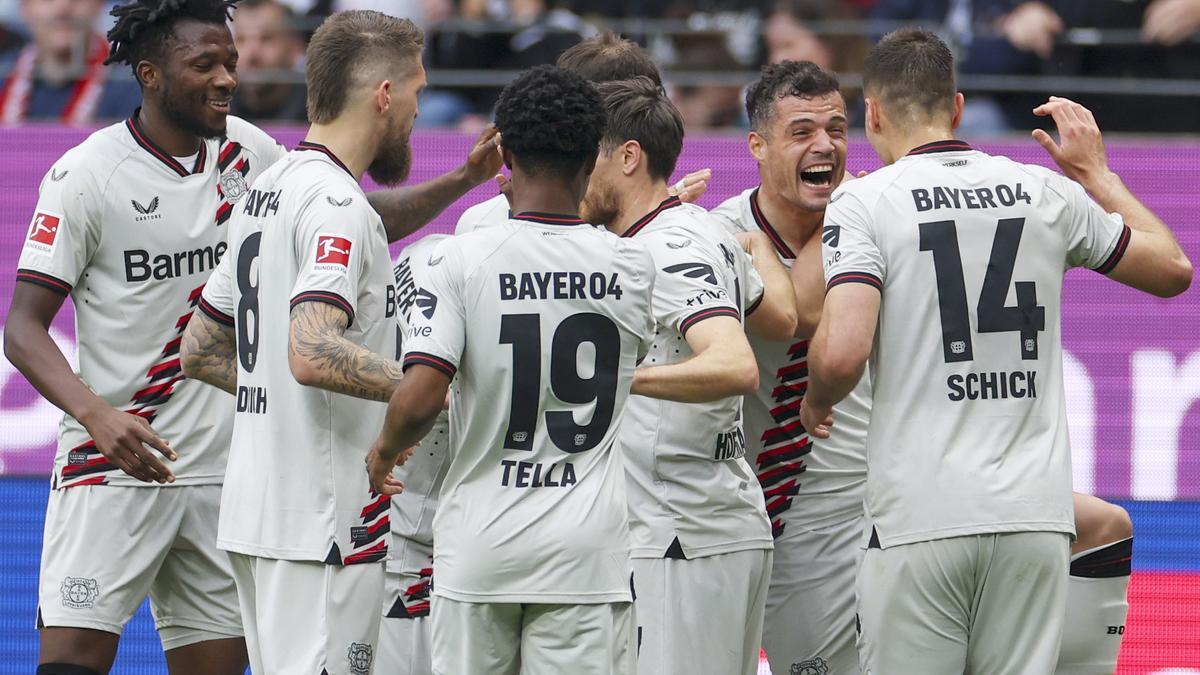 Los jugadores del Bayer Leverkusen celebran un gol