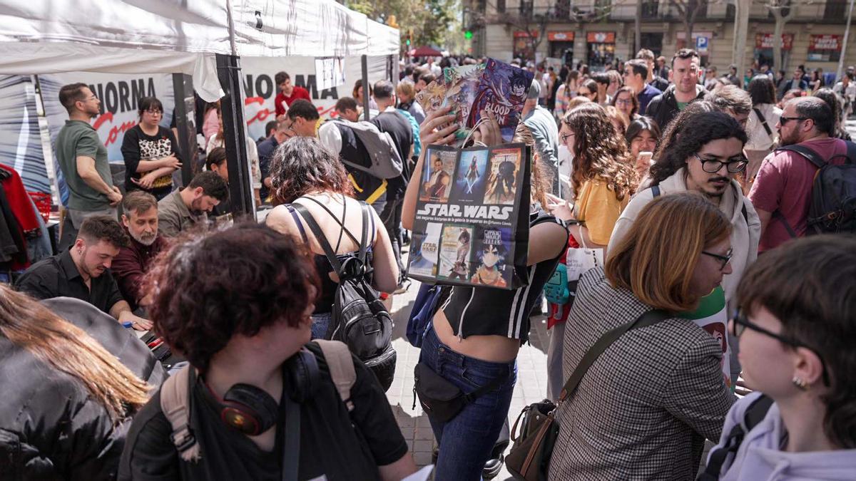 Un Sant Jordi de récord, en imágenes