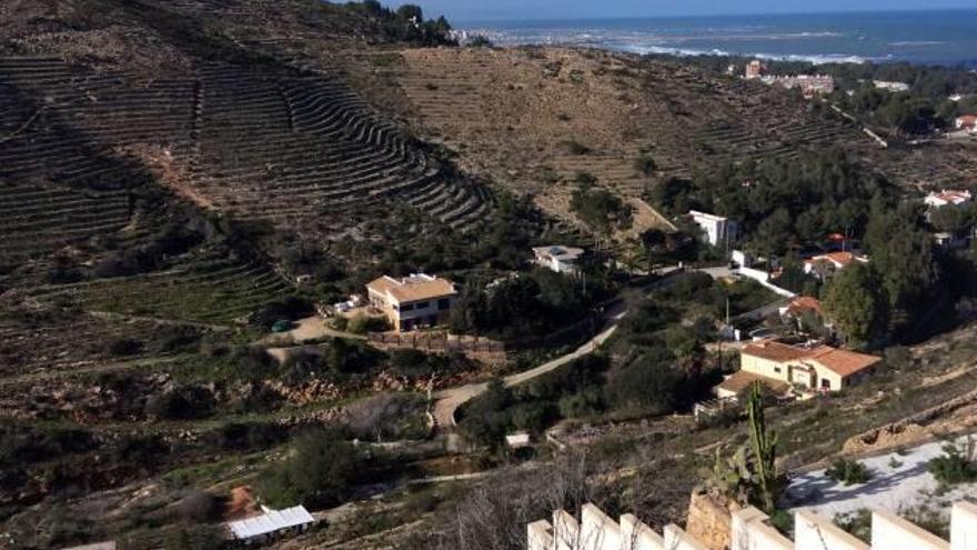 El TSJ da vía libre a la primera demolición de un chalé de lujo en el Montgó