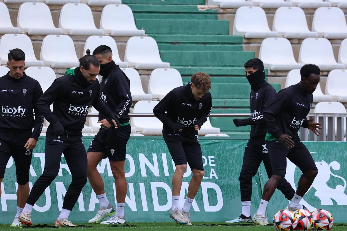 Última sesión de entrenamiento de Córdoba CF antes del desplazamiento a Melilla.