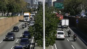 Barcelona 15-03-2023 El RACC urge a mejorar el transporte público metropolitano para descongestionar Barcelona Tráfico en la Ronda litoral Fotografia de JOAN CORTADELLAS