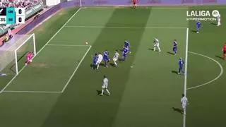 El Córdoba CF se atraganta entre dudas y no termina de tumbar al Oviedo