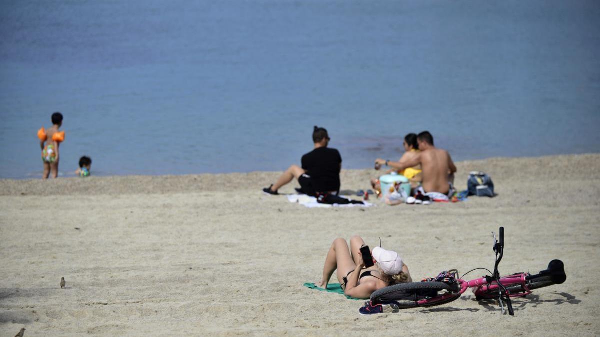La Región limitará el aforo de las playas a una persona por cada 2,25 m2