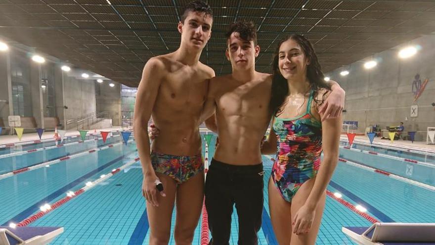 Tres nadadores ilicitanos, convocados por la selección infantil