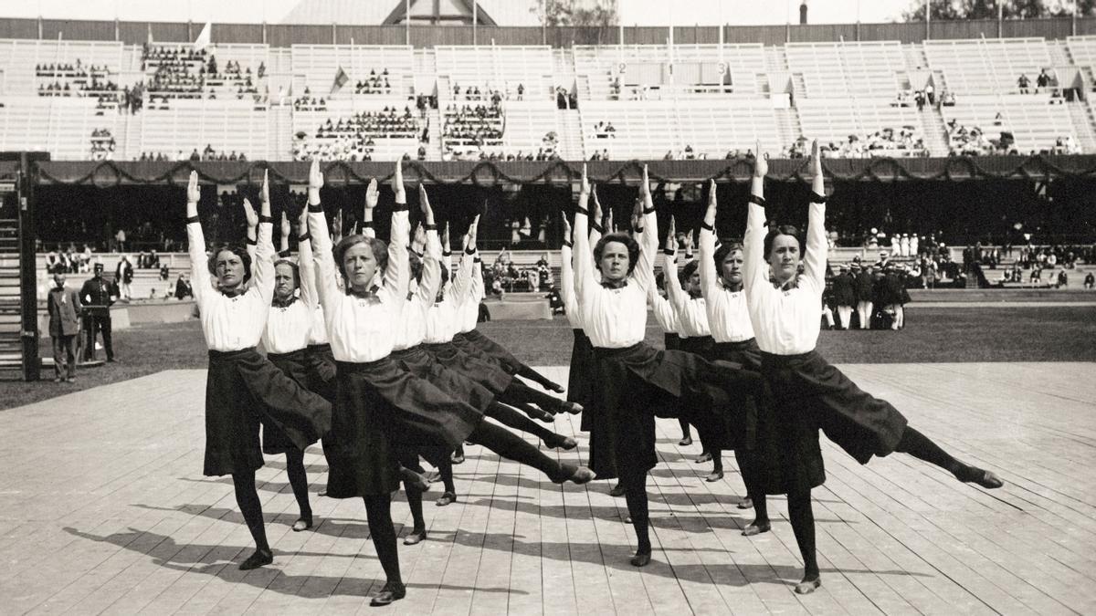 El equipo de gimnasia noruego durante los Juegos Olímpicos de 1912 en Estocolmo.