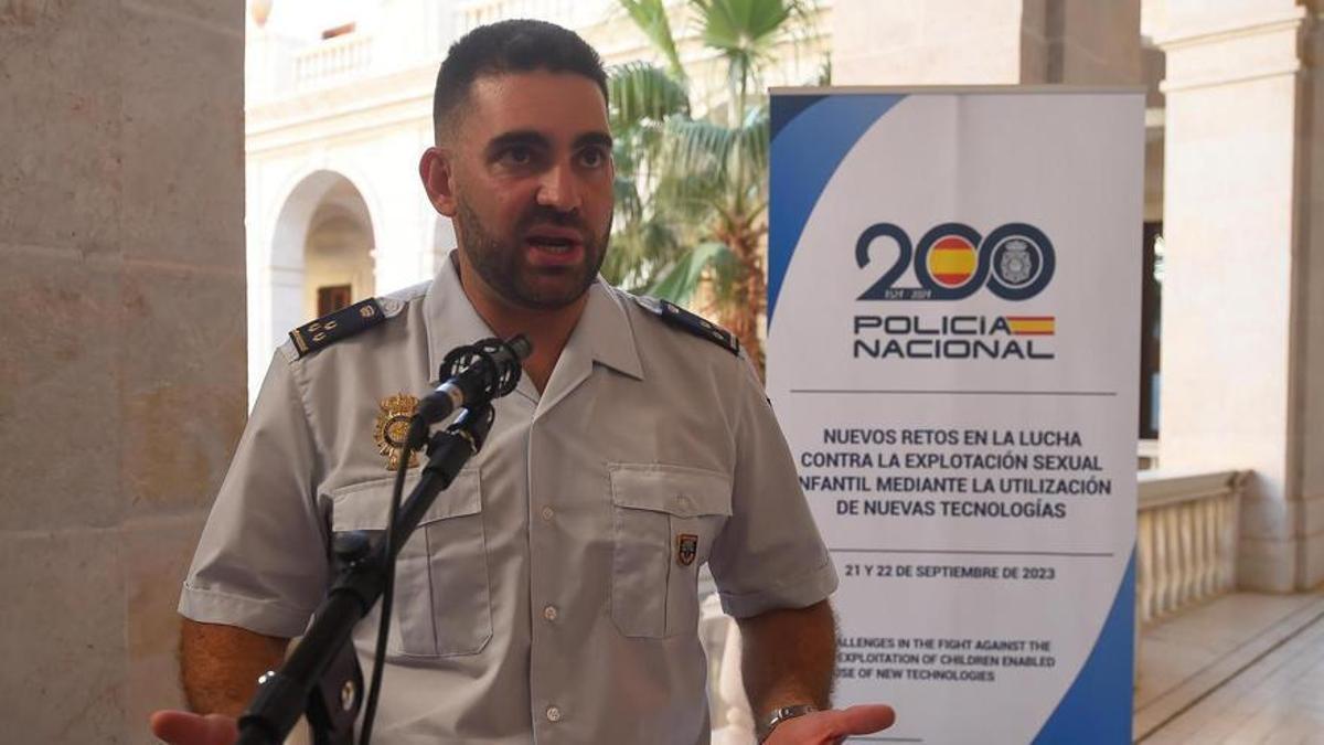 Rueda de prensa sobre la investigación que se está llevando a cabo a raíz de la publicación de fotografías de menores desnudas creadas o manipuladas con inteligencia artificial. Rueda de prensa sobre la investigación que se está llevando a cabo a raíz de la publicación de fotografías de menores desnudas creadas o manipuladas con inteligencia artificial.