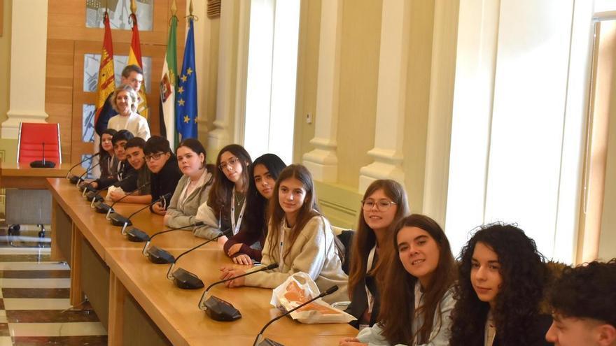 Cáceres, La Roche-Sur-Yon y Braga, hermanados gracias al Erasmus del colegio Norba Caesarina: "Es una ciudad preciosa"
