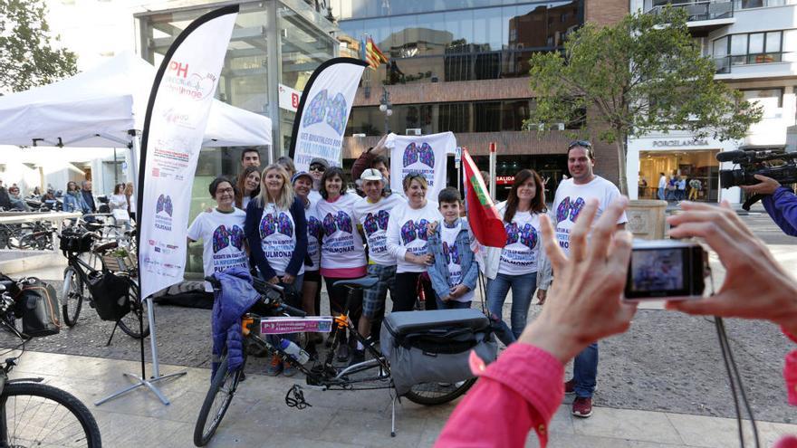 De Cádiz a Atenas en bici contra la hipertensión pulmonar