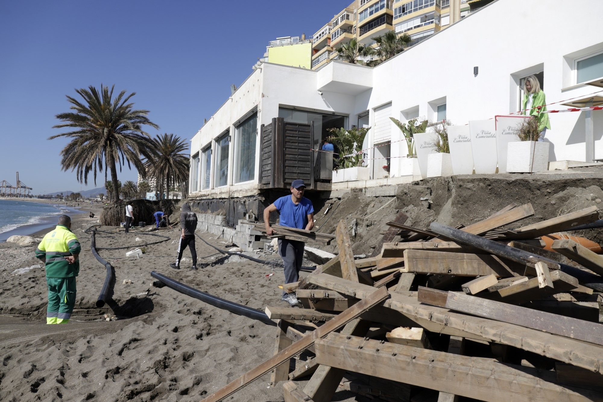 Arreglo de las playas de Málaga tras el temporal