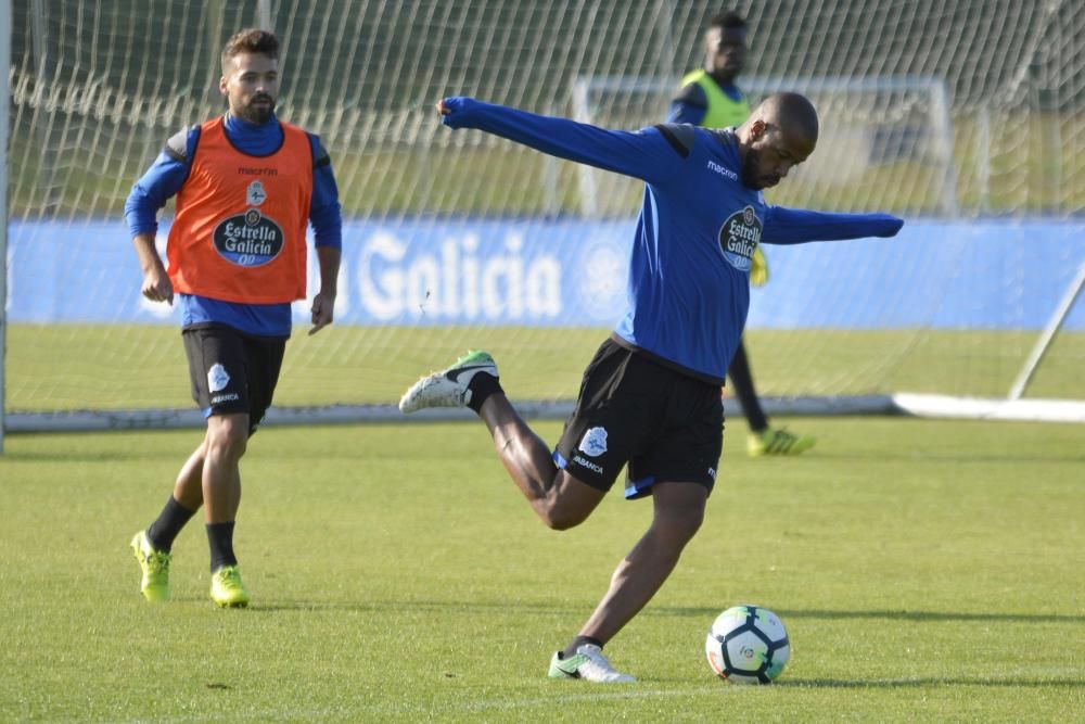 El Dépor madruga para entrenar antes del parón