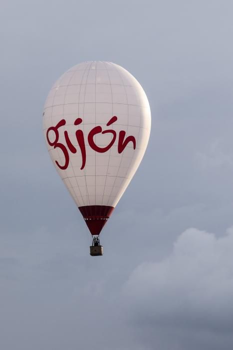 El globo de Gijón sobrevuela la ciudad