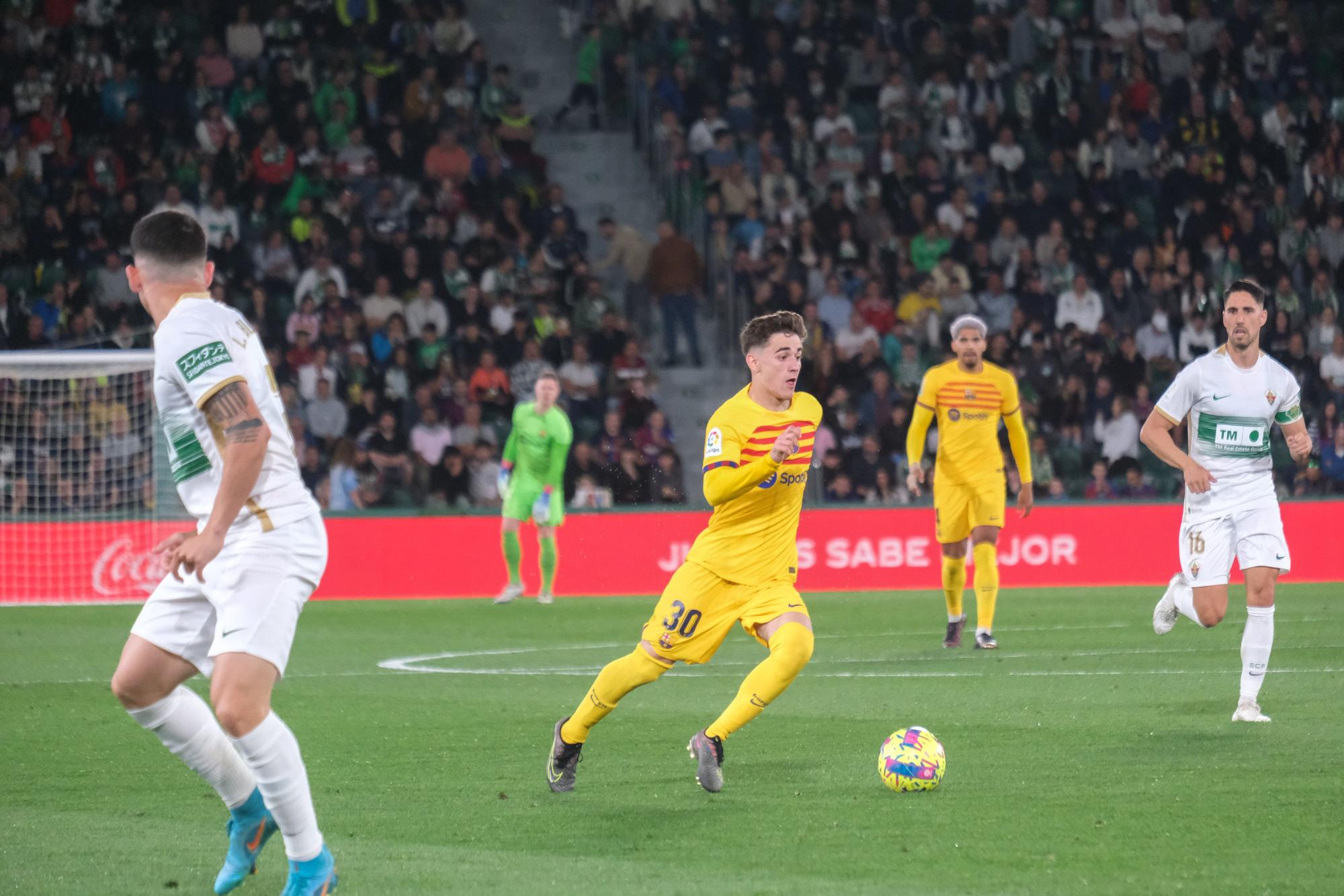 Así se ha vivido el Elche - Barça en el Martínez Valero