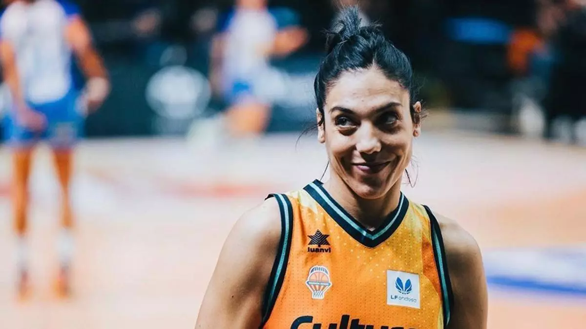 Cristina Ouviña se despide del Valencia Basket